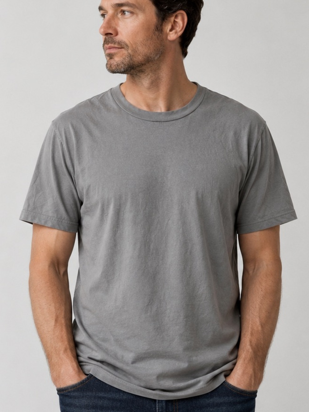 Club Monaco Men's Crewneck T-Shirt in Gray